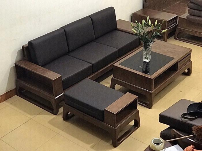 Không gian phòng khách nhỏ sẽ trở nên đáng yêu và tiện nghi hơn bao giờ hết với một bộ bàn ghế gỗ cực kỳ xinh tươi mới nhất