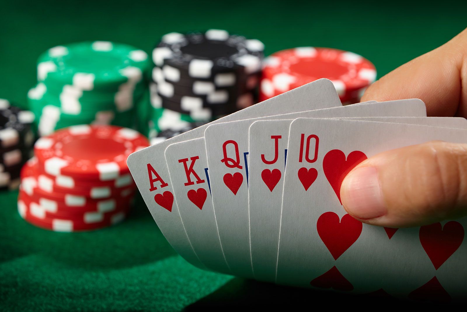 Xếp hạng các tay bài Poker theo thứ tự: Tốt nhất đến Tệ nhất | Đồ họa thông tin | Britannica | Britannica